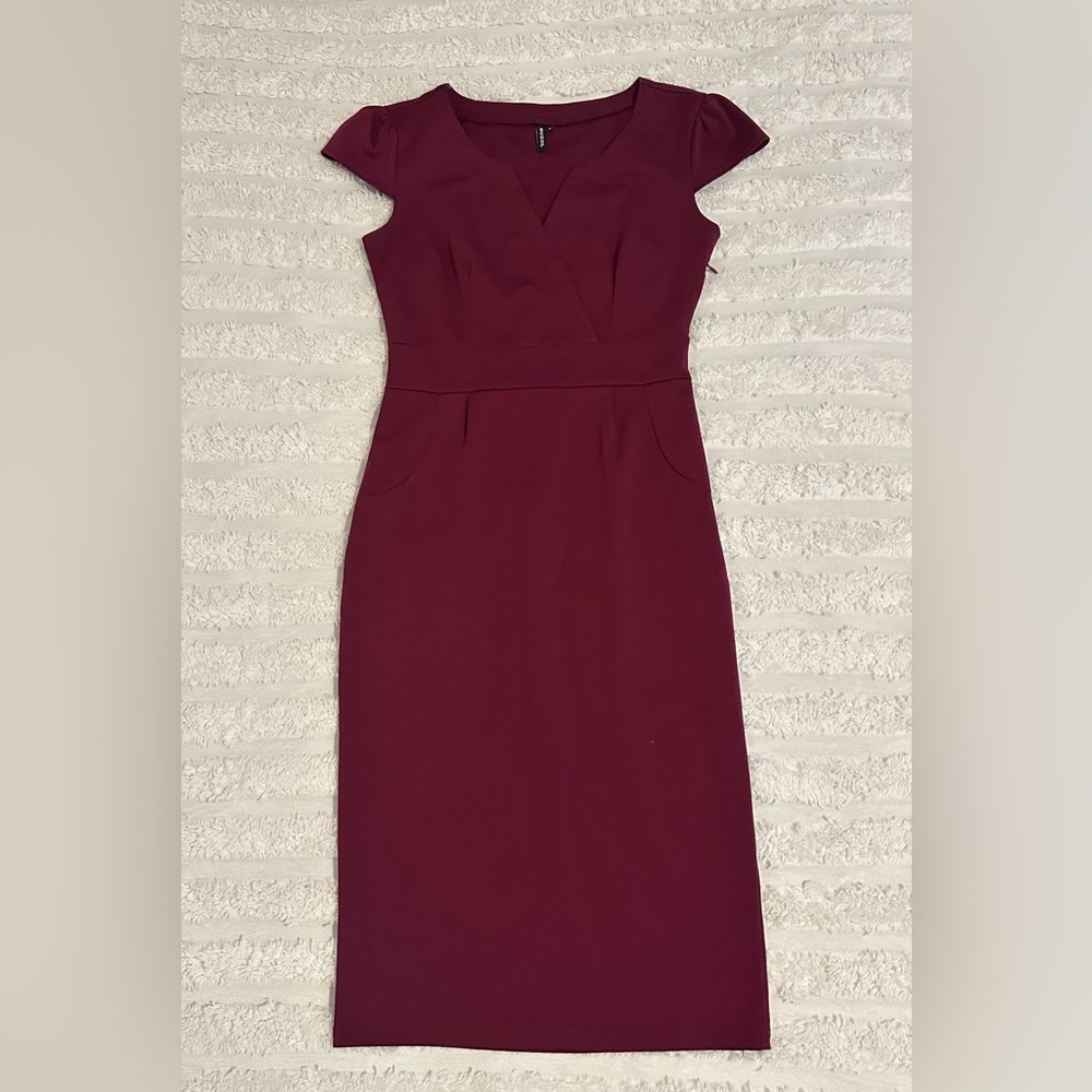Miusol Burgundy Midi Sheath Dress